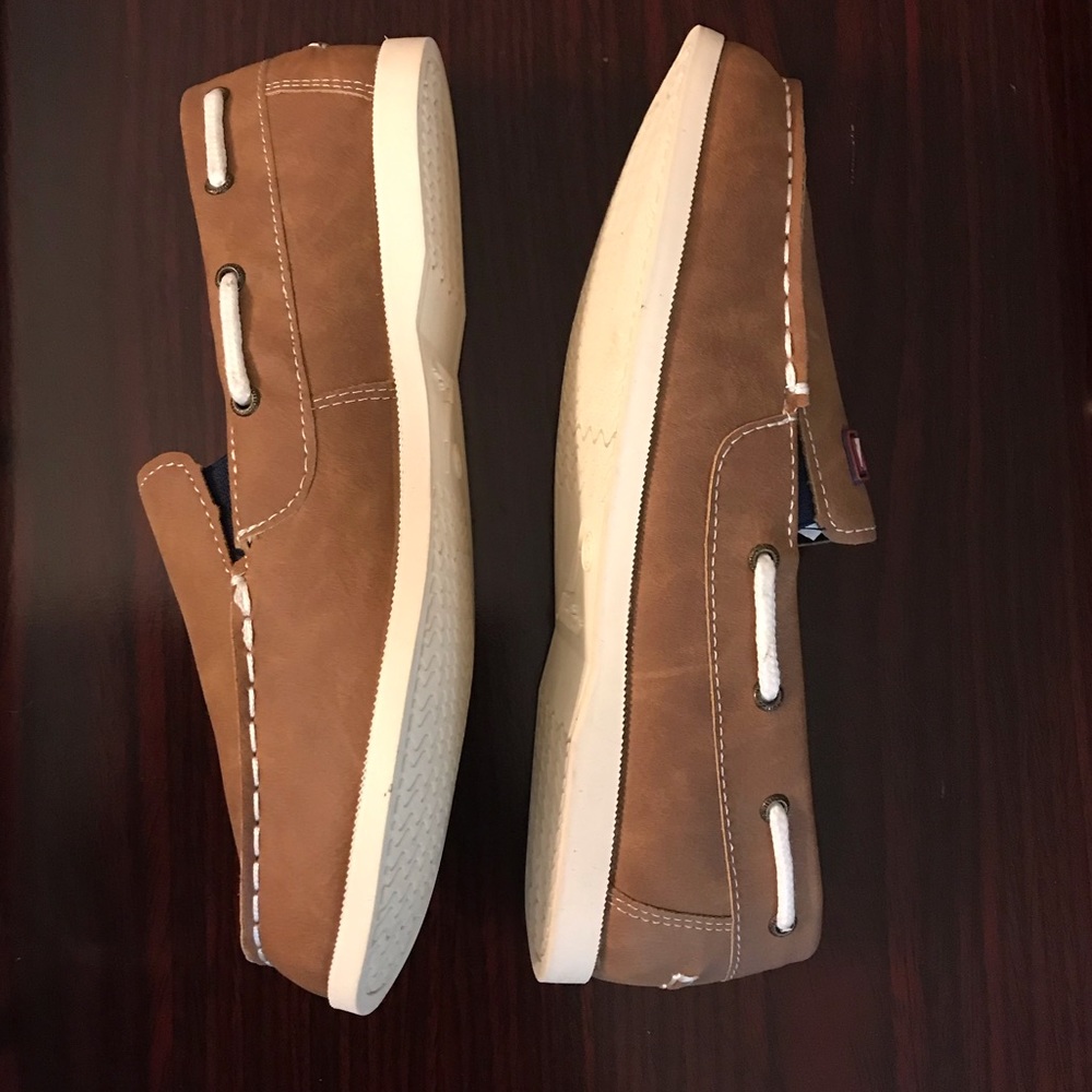 Woman’s Classic Nautica Tan White Rope Slip Ons! - Picture 9 of 15